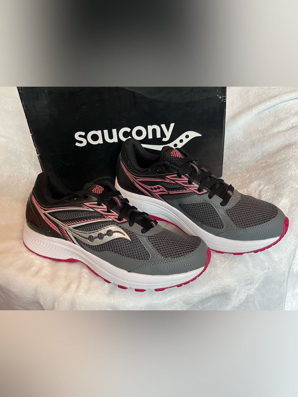 Saucony Cohesion 14 Versarun Running Shoes Sz 11 BNWB - Picture 3 of 4